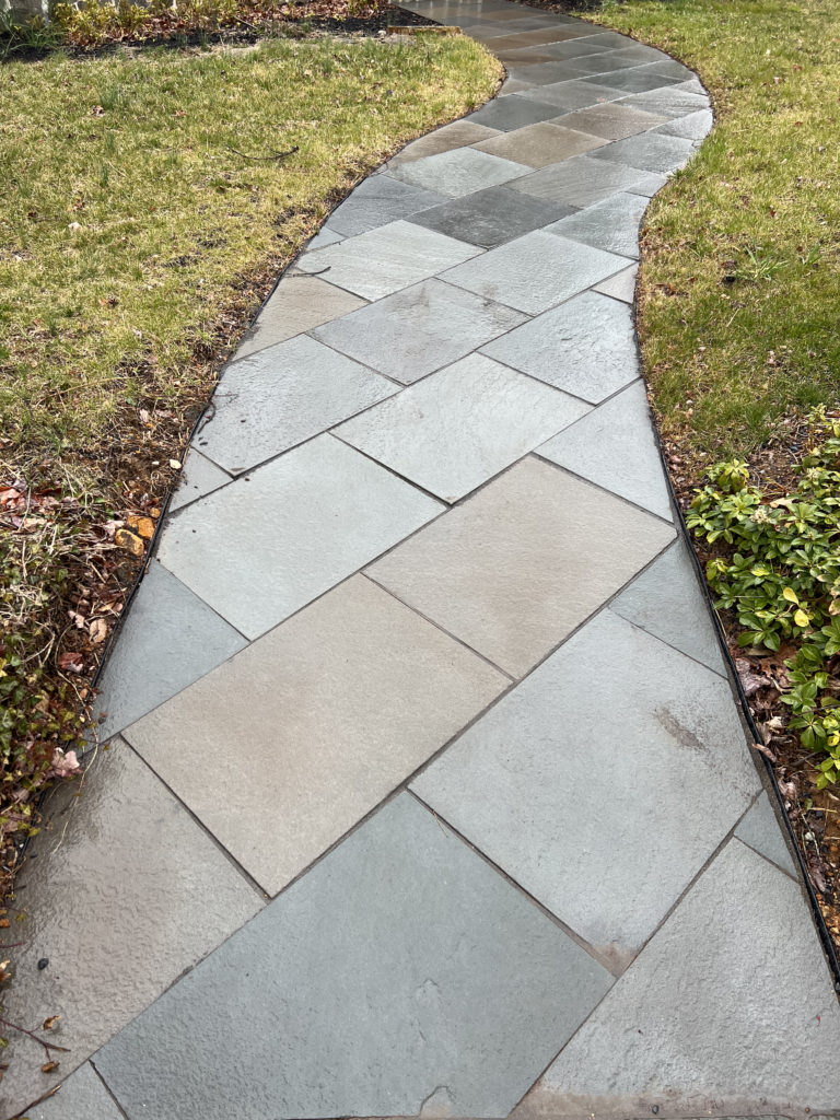 Catonsville - Thermal Full Color Running Bond Serpentine Walkway
