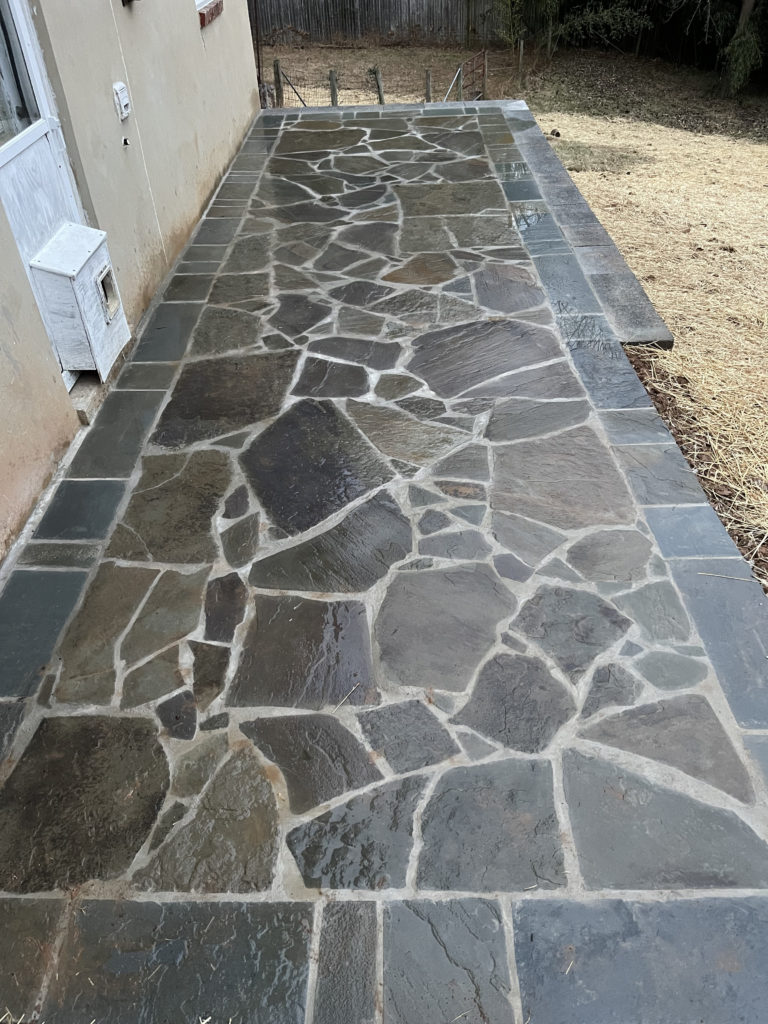 Dayton Irregular Flagstone Patio