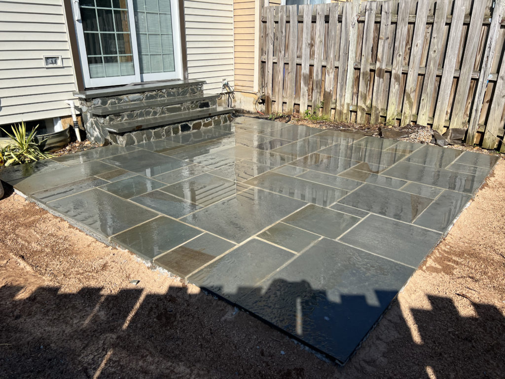 Germantown Full Color Thermal Pattern Cut PA Flagstone Patio & Blue Thermal Step Sills